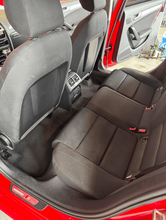 Auto interieur reinigen auto exterieur reinigen in Tilburg Fix en Fresh