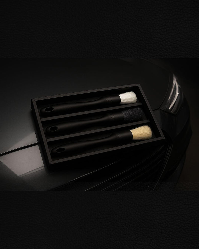 "3-delige kwastenset voor autoreiniging met borstels van nylon, plastic en varkenshaar – ideaal voor interieur en exterieur detailing"