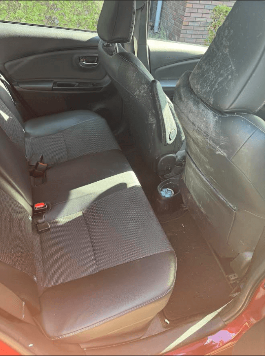 volledige interieurreiniging, premium autopoets, auto detailen interieur, autopoets Tilburg, showroom staat